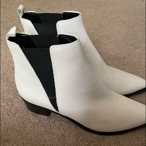 White boots cut Marc fisher